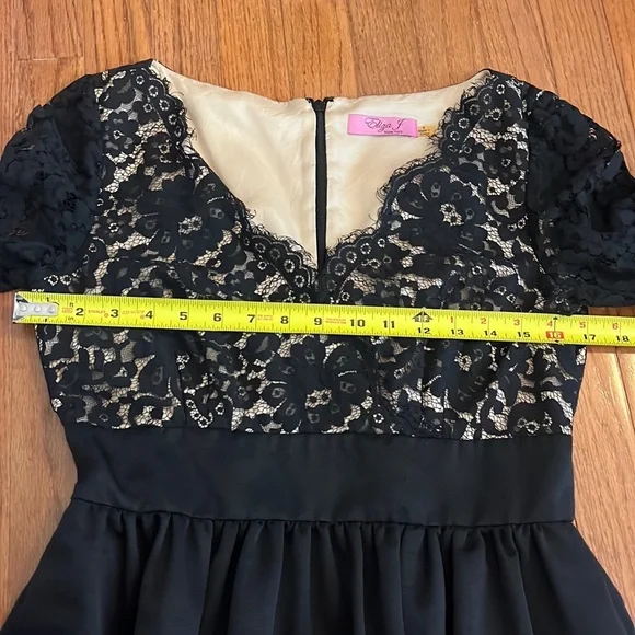 Eliza J Black Lace & Faille V Neck Cocktail Dress - Picture 14 of 16